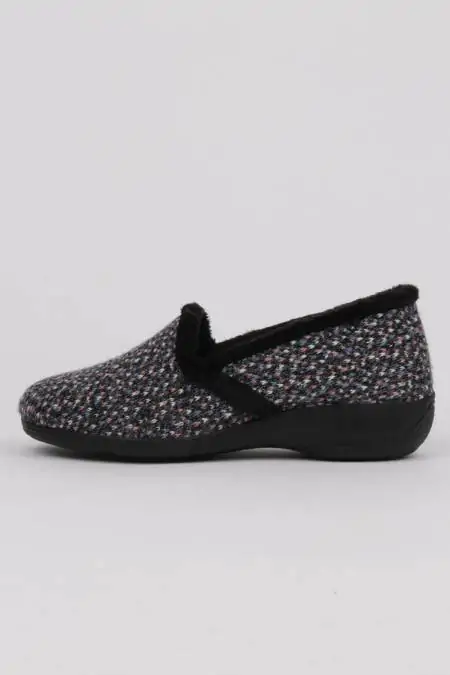Women wedge home slippers...