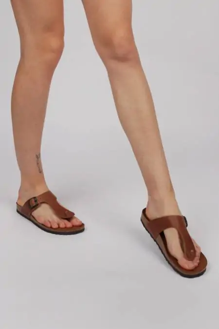 InterBios woman flip flop...