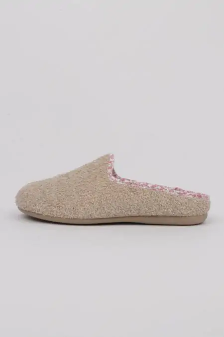 women slipper removable insoles beige color