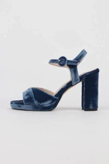 Sandalias terciopelo azul...