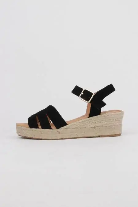 Sandalias negras cuña esparto