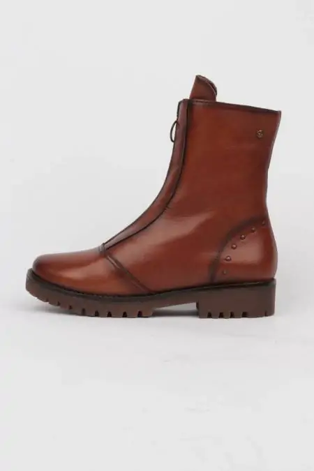 Flat ankle boots brown leather