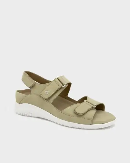 Sandalias repetuosas...