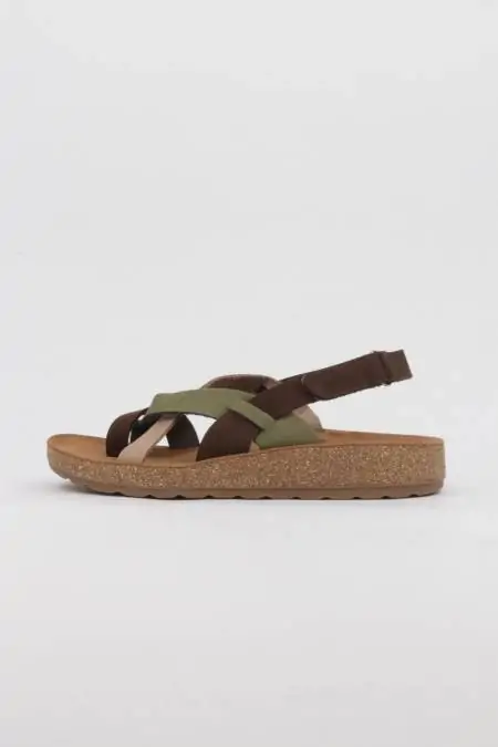 Sandalias planas anatómicas...