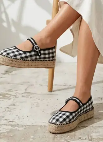 Woman espadrilles