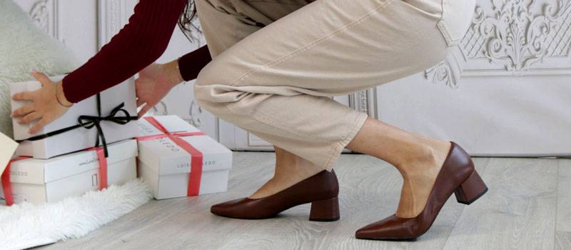 Women's and men's shoes - Gift ideas