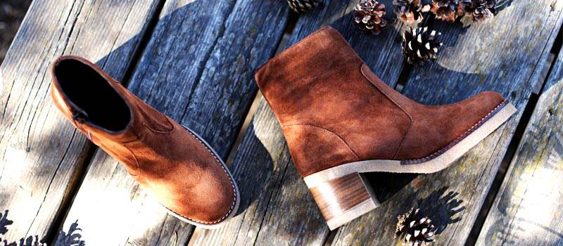 25 Chic Ways to Wear Brown Boots in 2024 - Petite Dressing