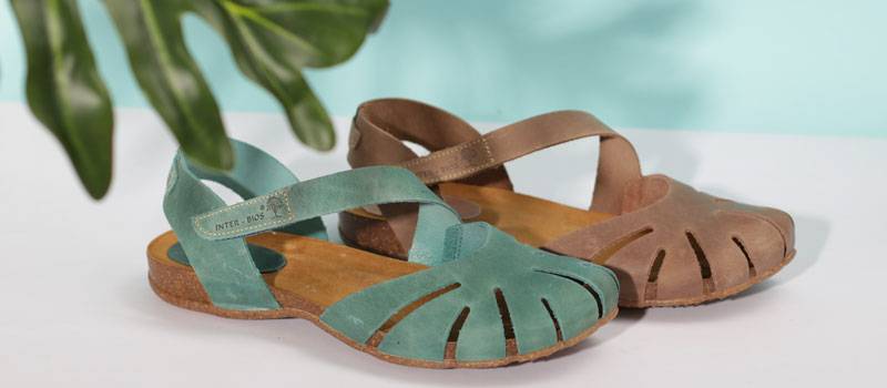 Beautiful and comfortable walking sandals: our favorite brands